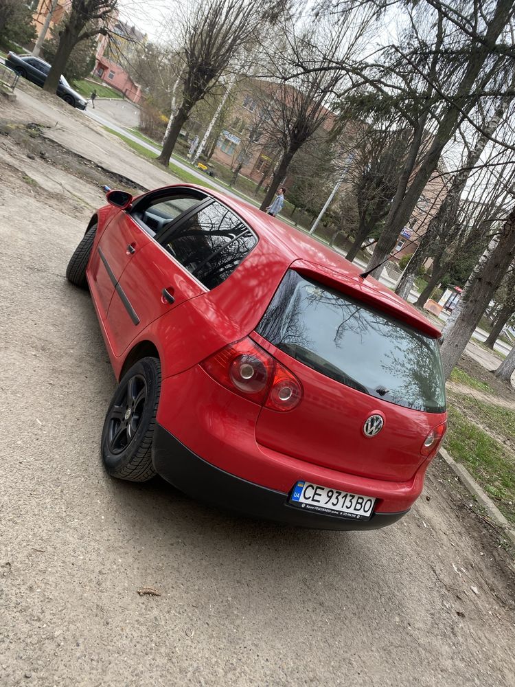 Golf 5 1.9 tdi 2006 року