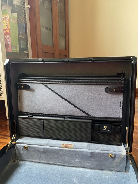 Mala vintage samsonite com código