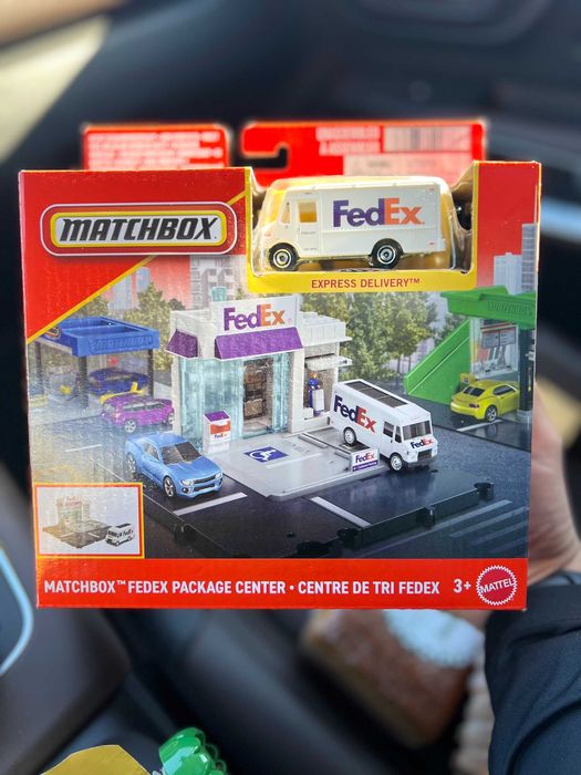 Matchbox Fedex Package Center