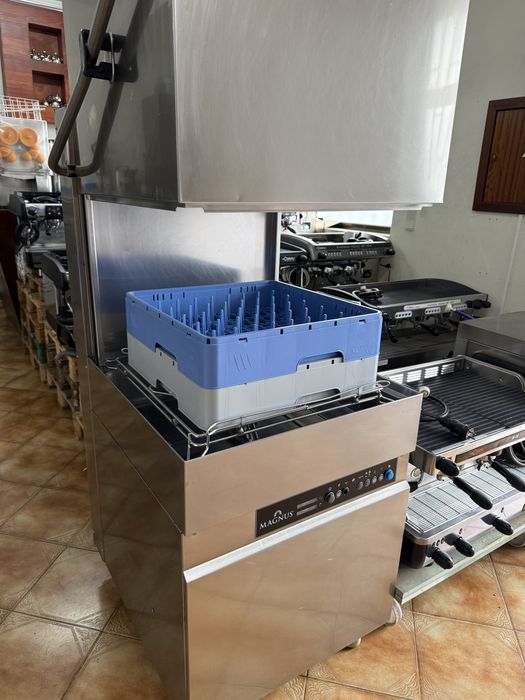 Maquina de lavar loiça industrial magnus