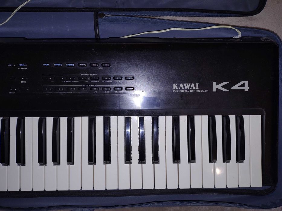 Вінтажний синтезатор Kawai K4 1989 (made in Japan)