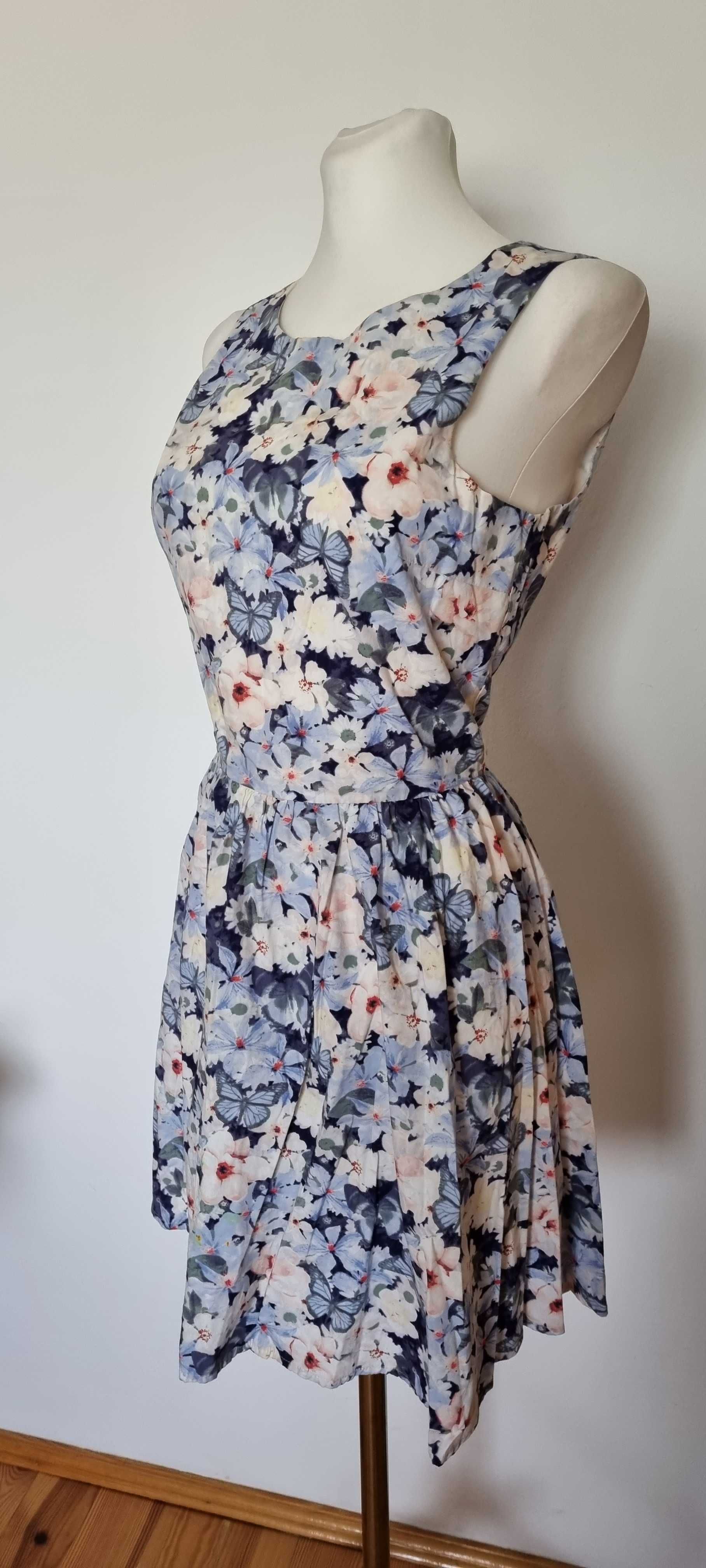 Sukienka w Kwiaty rozkloszowana H&M