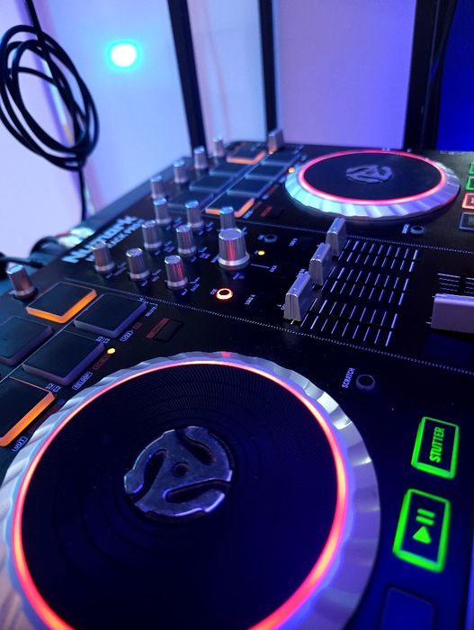 Numark mixtrack pro 2