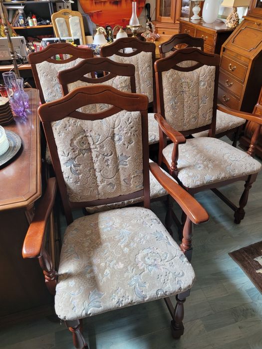 Stół rozkładany owal kolor orzech ciemny z 6 krzesłami