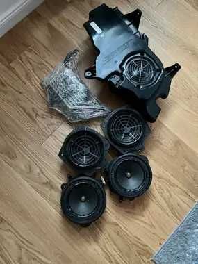 Sprzedam opony  i felgi do Audi a3 8p Plus głosniki bose