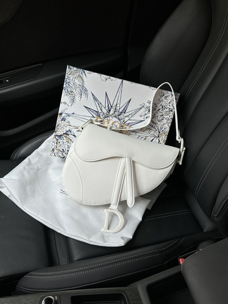 Сумка жіноча Christian Dior Ultra Matte Calfskin Saddle Bag White