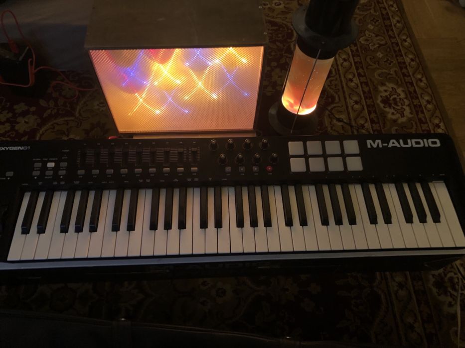 M Audio Oxygen 61 MiDi клавіатура