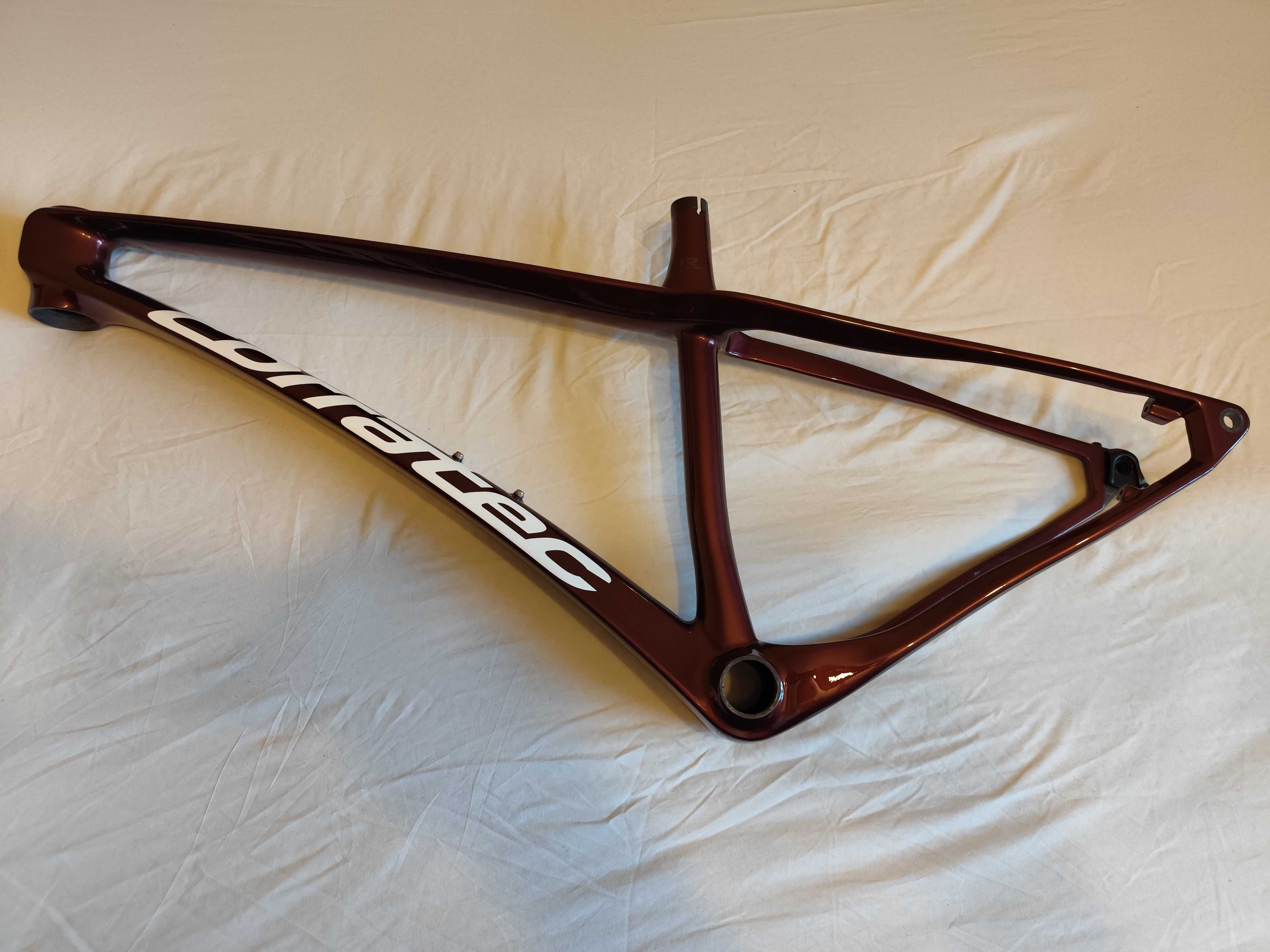 Corratec REVO BOW Elite rozm M Rama
