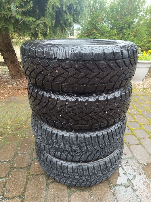 Opony zimowe 185/60r15 Kormoran SnowPRO Windforce SnowBlazer komplet