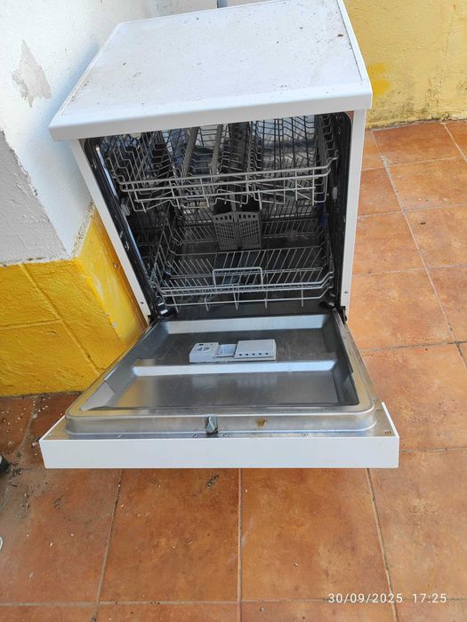 Máquina lavar louça Teka