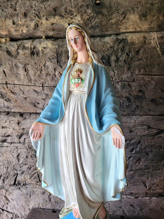 Stara figurka Maryja Niepokalana Matka Boża