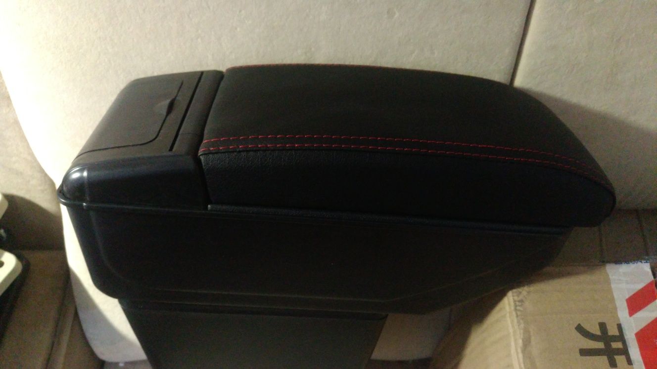Подлокотник VW Tiguan