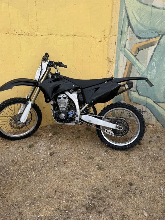 Yamaha yzf 450F matriculada