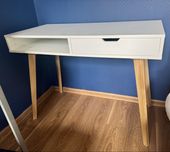 Tamholt Jysk biurko scandi designerskie 550zł toaletka drewno