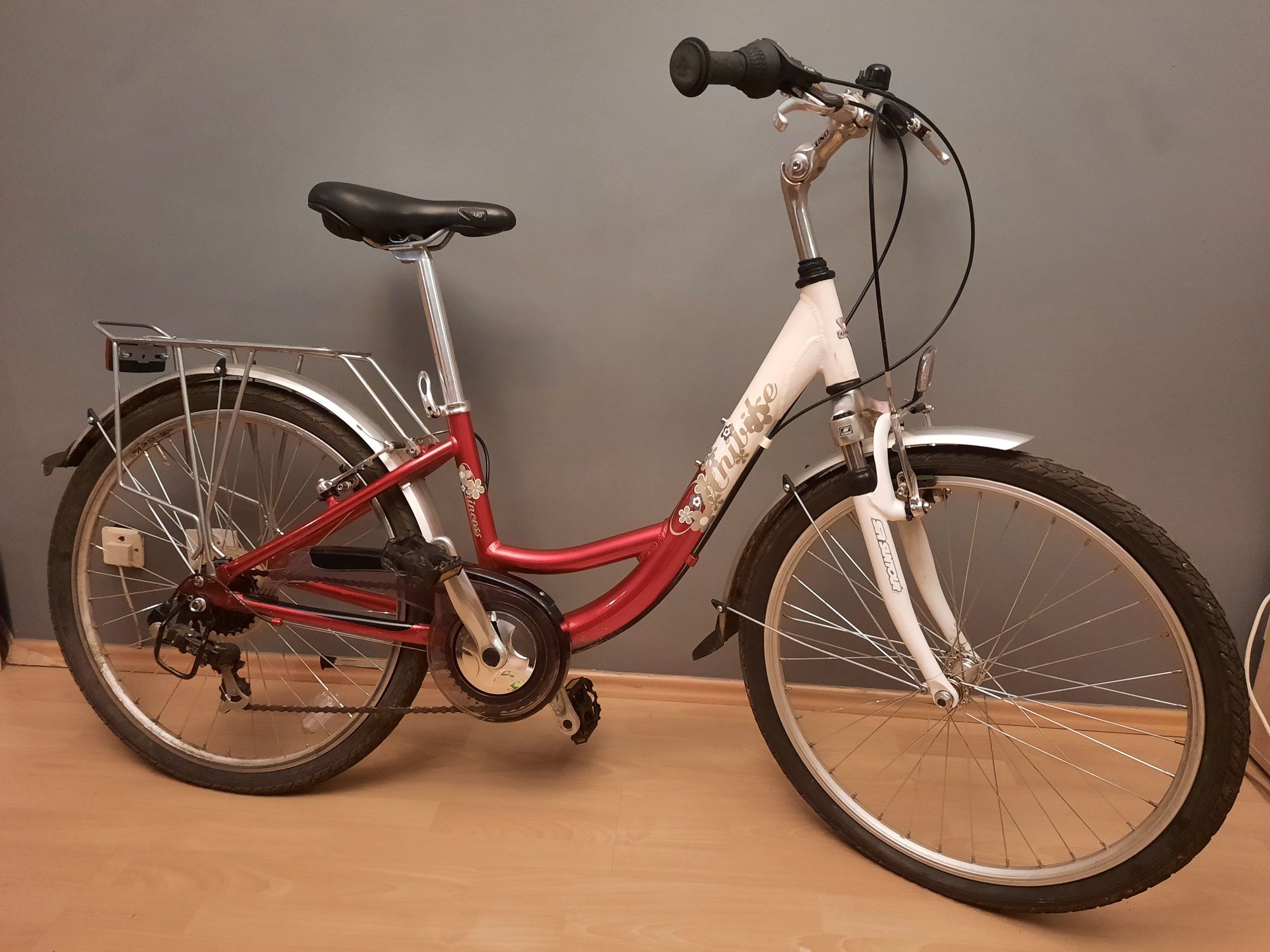 Rower Unibike, 6 biegów Shimano RevoShift,  hamulce Tektro, stan bdb