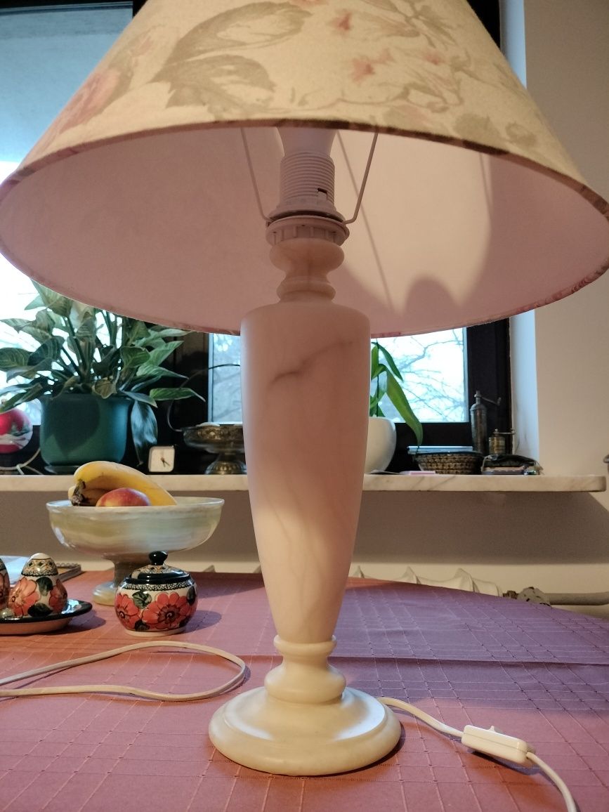 Lampy Alabastrowe
