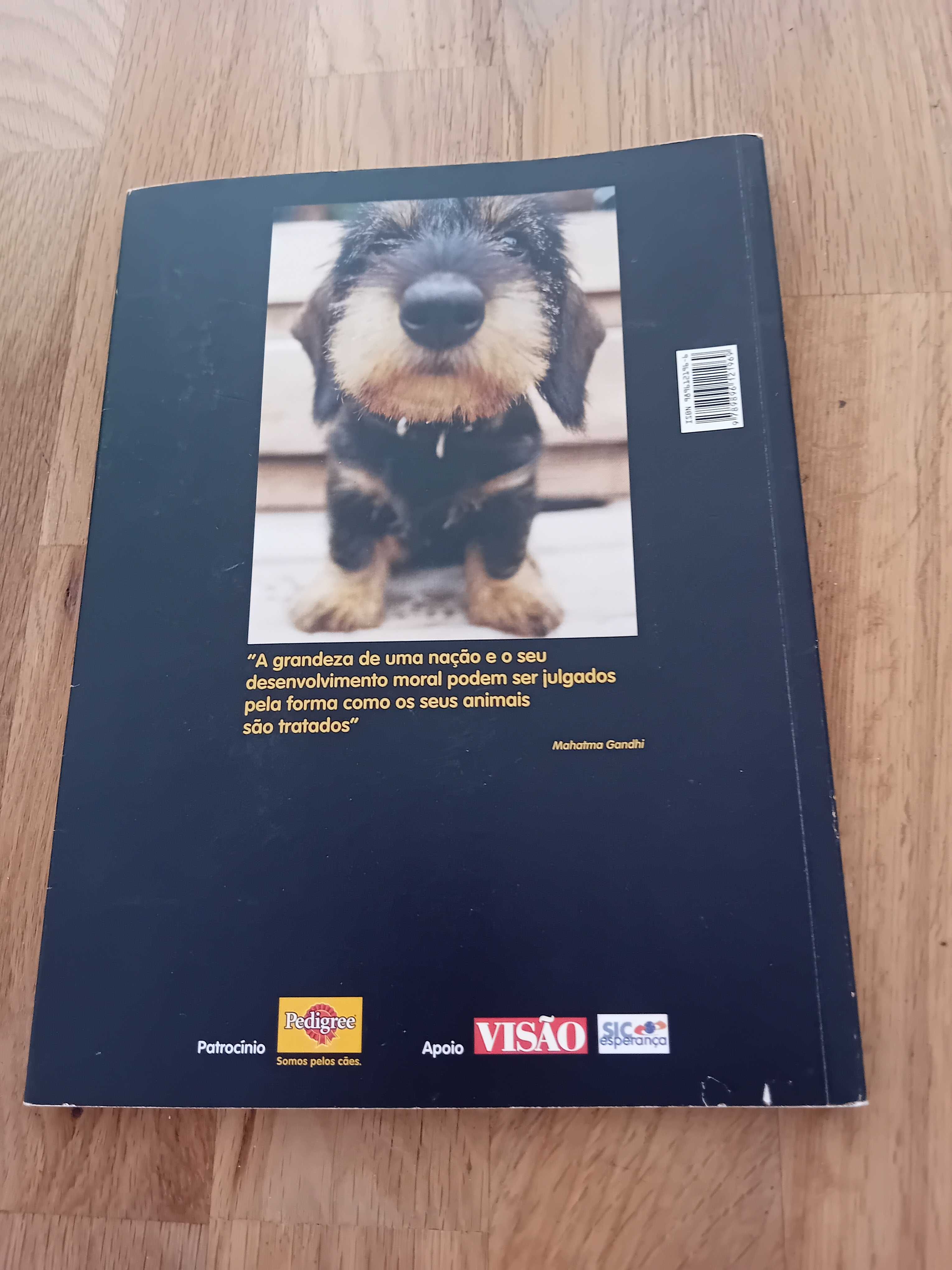 Livro " Portugal pelos cães"