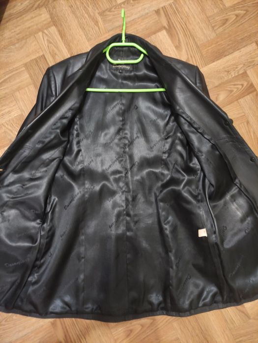 Кожаная куртка - пиджак. Размер 48-50. Натуральная кожа.