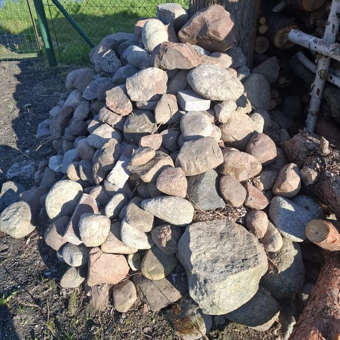 Kamień polny otoczak.