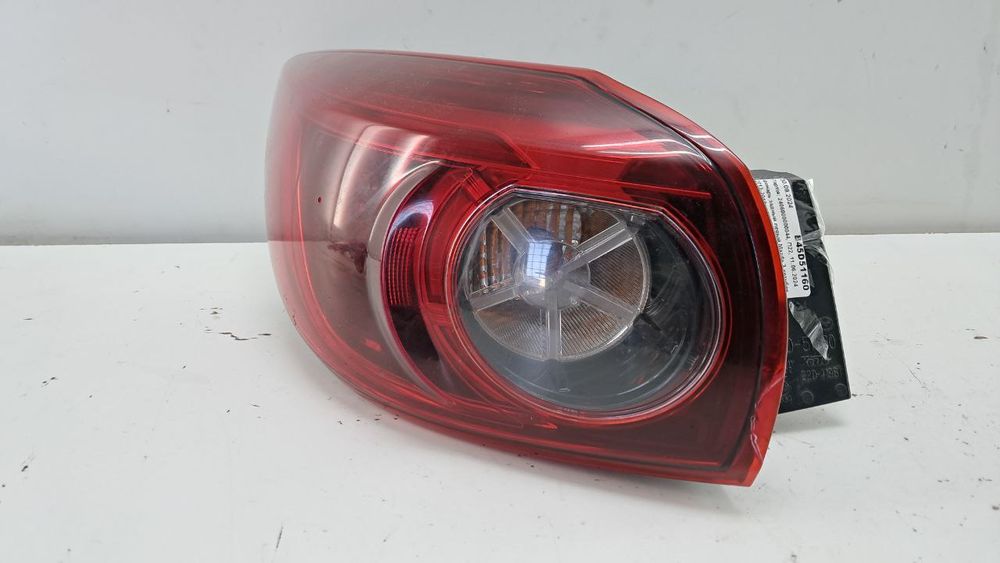 Фонарь задный левый стоп Mazda 3 хетчбек 2013-2018 B45D51160