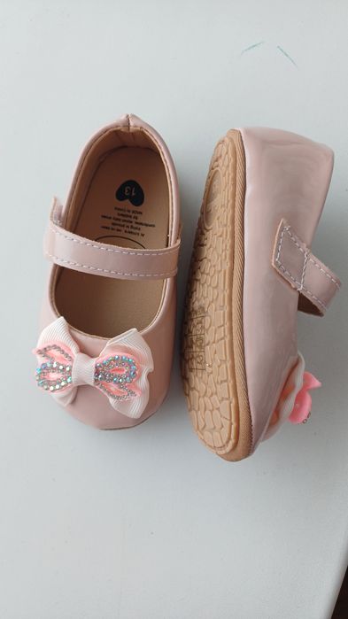 Сукня для дівчинки святкова