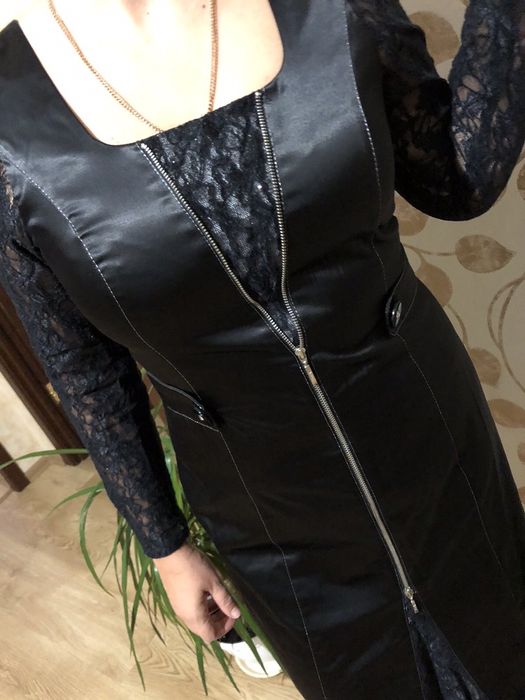 Платье черное, вечернее, нарядное, атлас, гипюр.