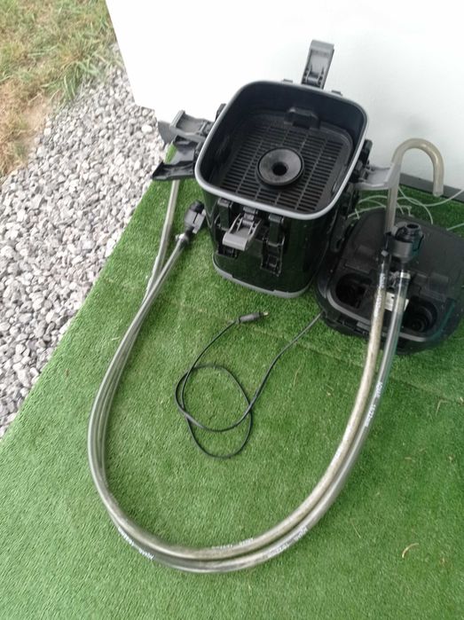 Akwarium z wyposażeniem