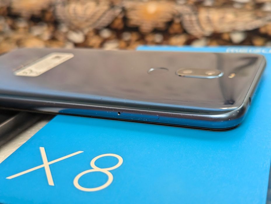 Компактний 6.15" Meizu X8 6GB 128GB Android 11 смартфон