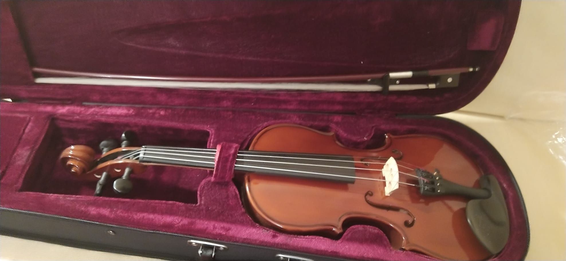 Violino NOVO de 1/2 marca Hoffner