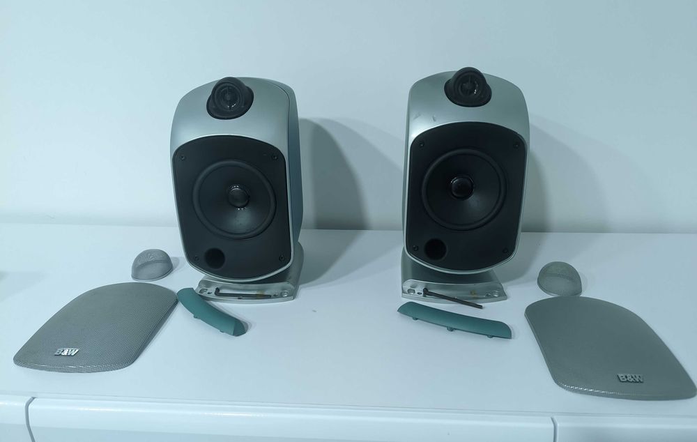 Colunas B & W mod. LM1