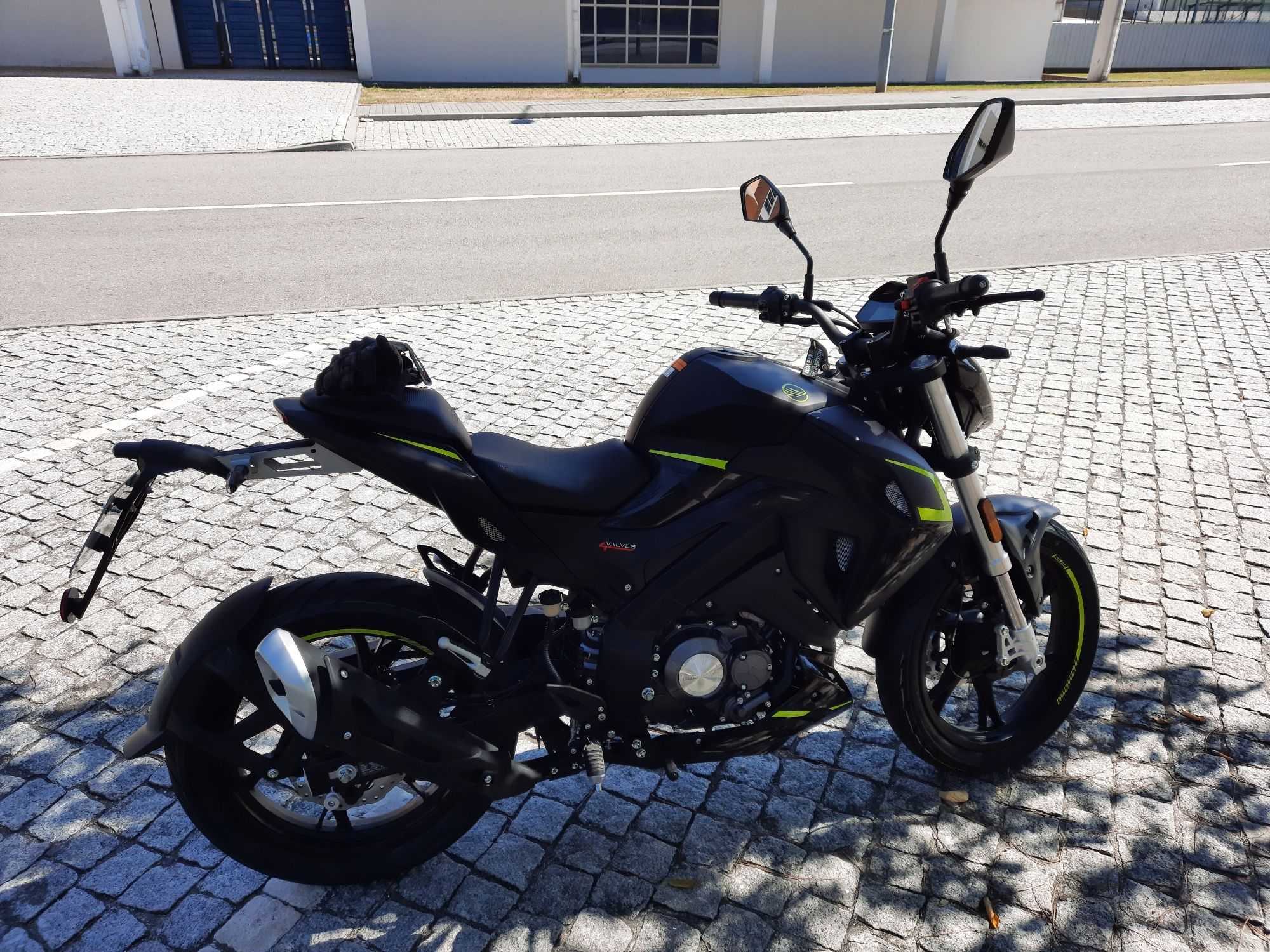 Moto RFK 125cc sport naked