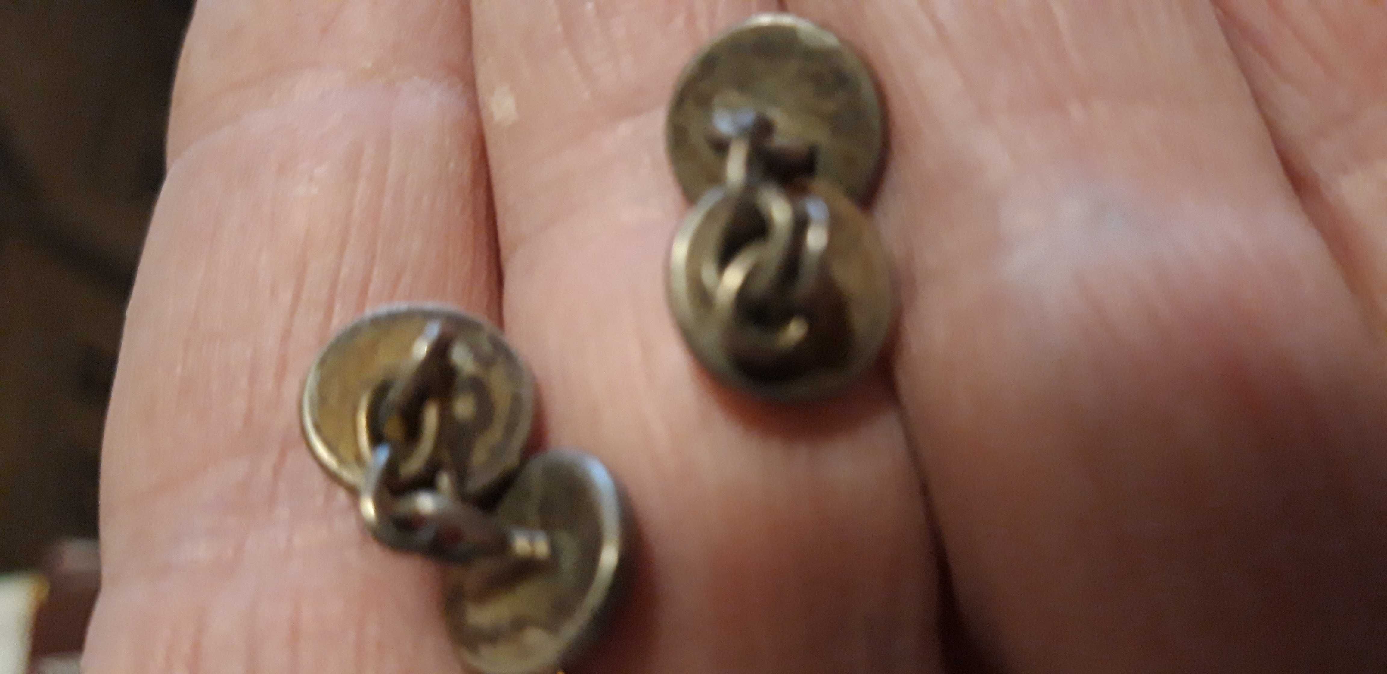 Botões de punho prata com banho de ouro antigos para colecção.