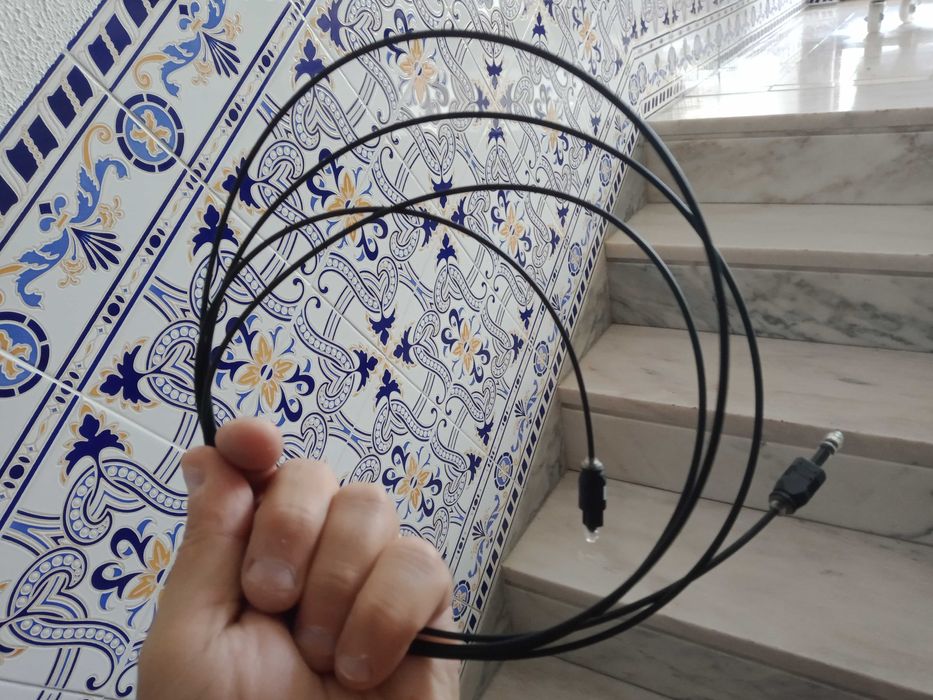 Cabo de áudio ótico digital