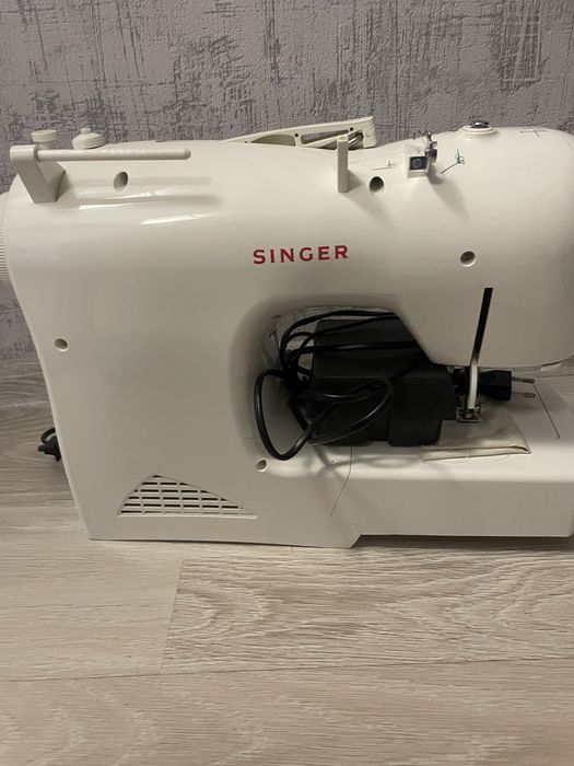 Singer швейна машинка 4205 4210