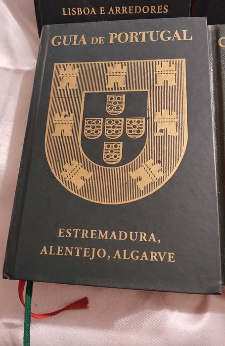 Guia de Portugal •  Gulbenkian • Completa! • 8 Volumes