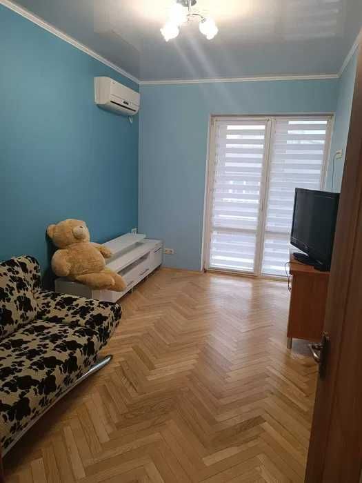 Двоповерховий котедж "Котеджне містечко «Перший парковий»"