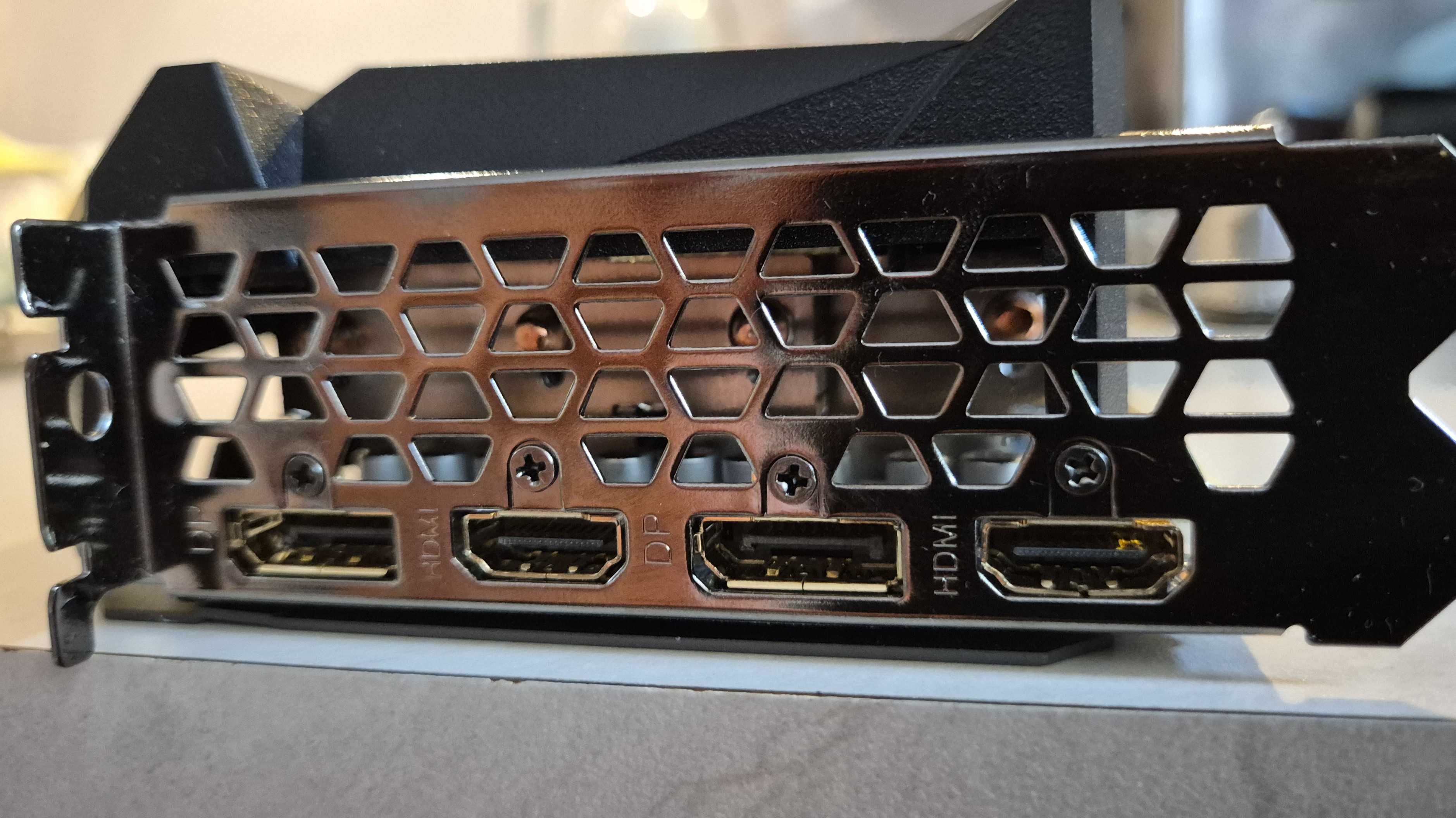 Sprzedam kartę graficzną Gigabyte GeForce RTX 3070 Ti Gaming OC 8GB