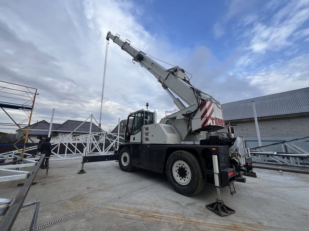 Кран Terex 30тон