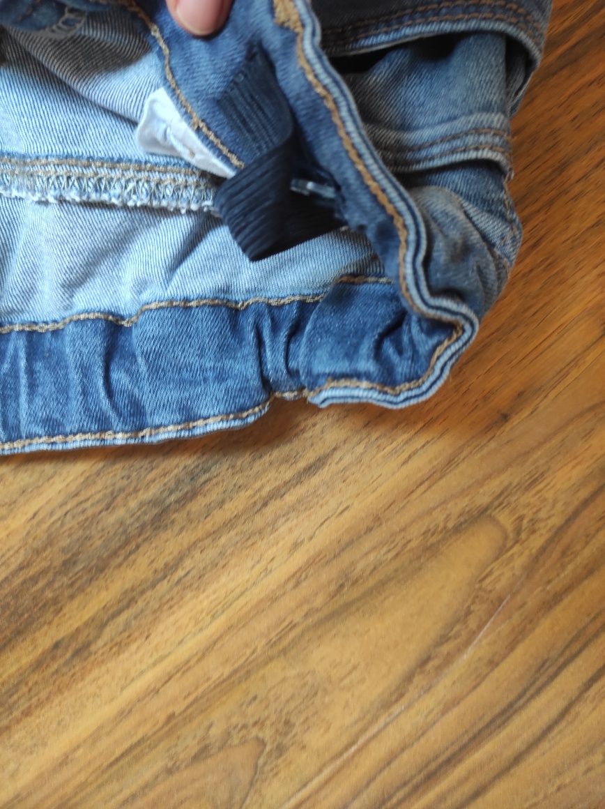Spodnie jeansowe dziewczęce rozmiar 152 Reserved
