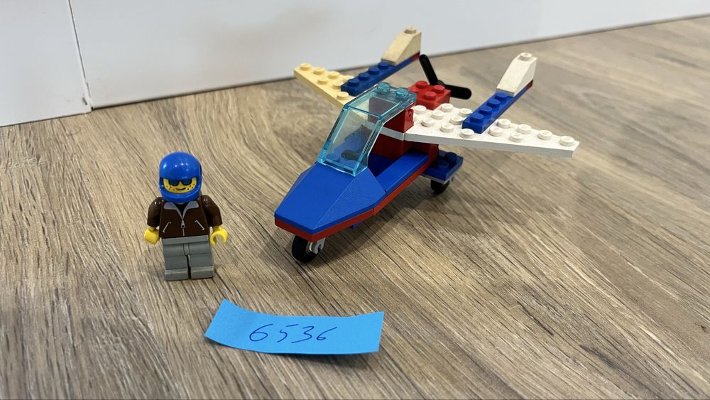 Lego sets 6833, 6125, 6536, 6514, 8207