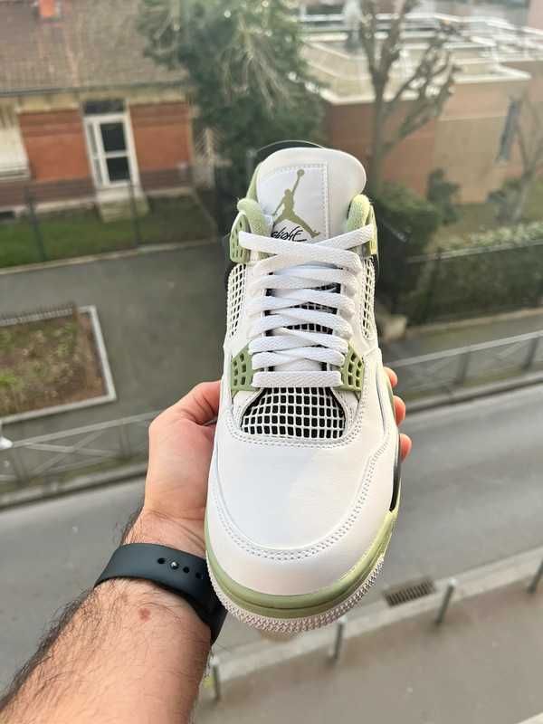 NOWE :Nike Jordan 4 sea foam talla EU 43