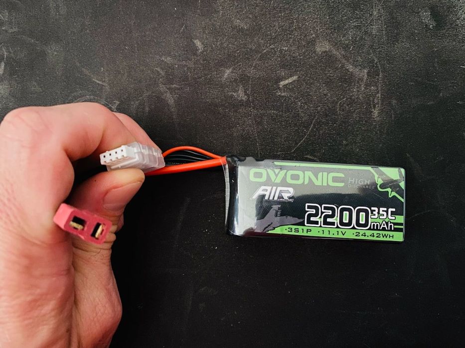 Baterias LiPo for RC Batteries 3S and a charger for sale