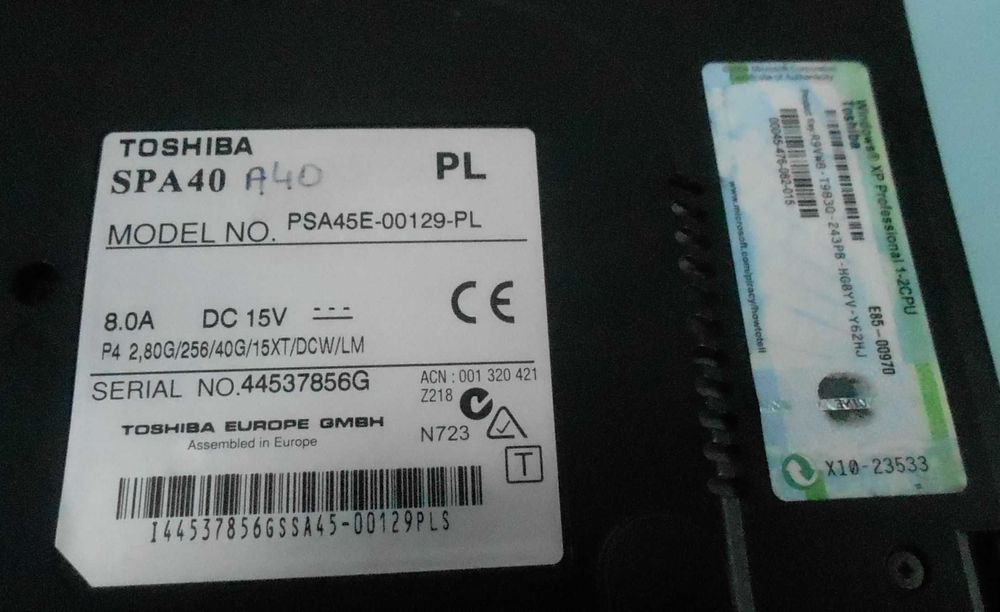 TOSHIBA  A40 laptop oryginał japoński + zasilacz  podręcznik  w j. pol