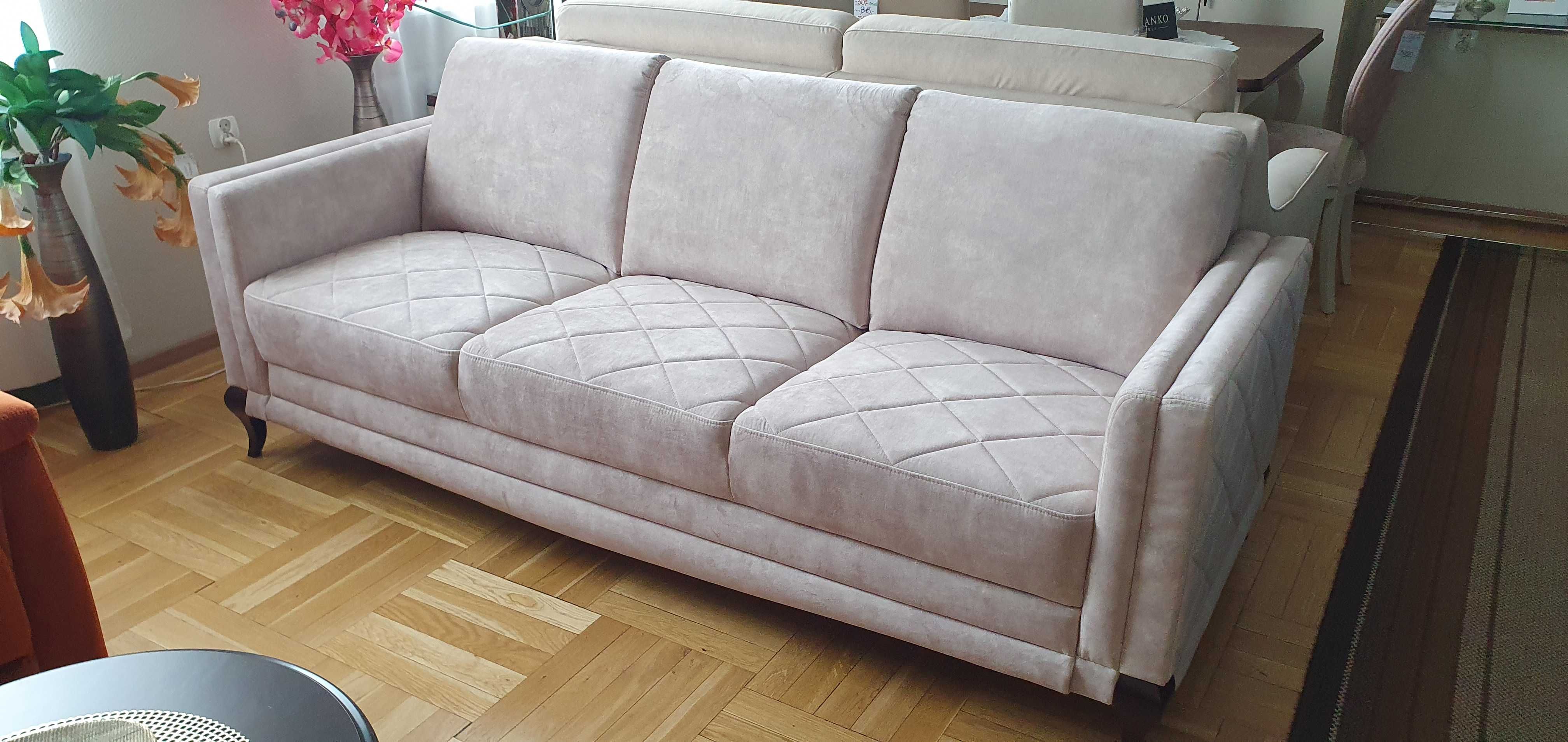 Elegancka sofa LAVIANO z funkcją spania Bydgoskie Meble