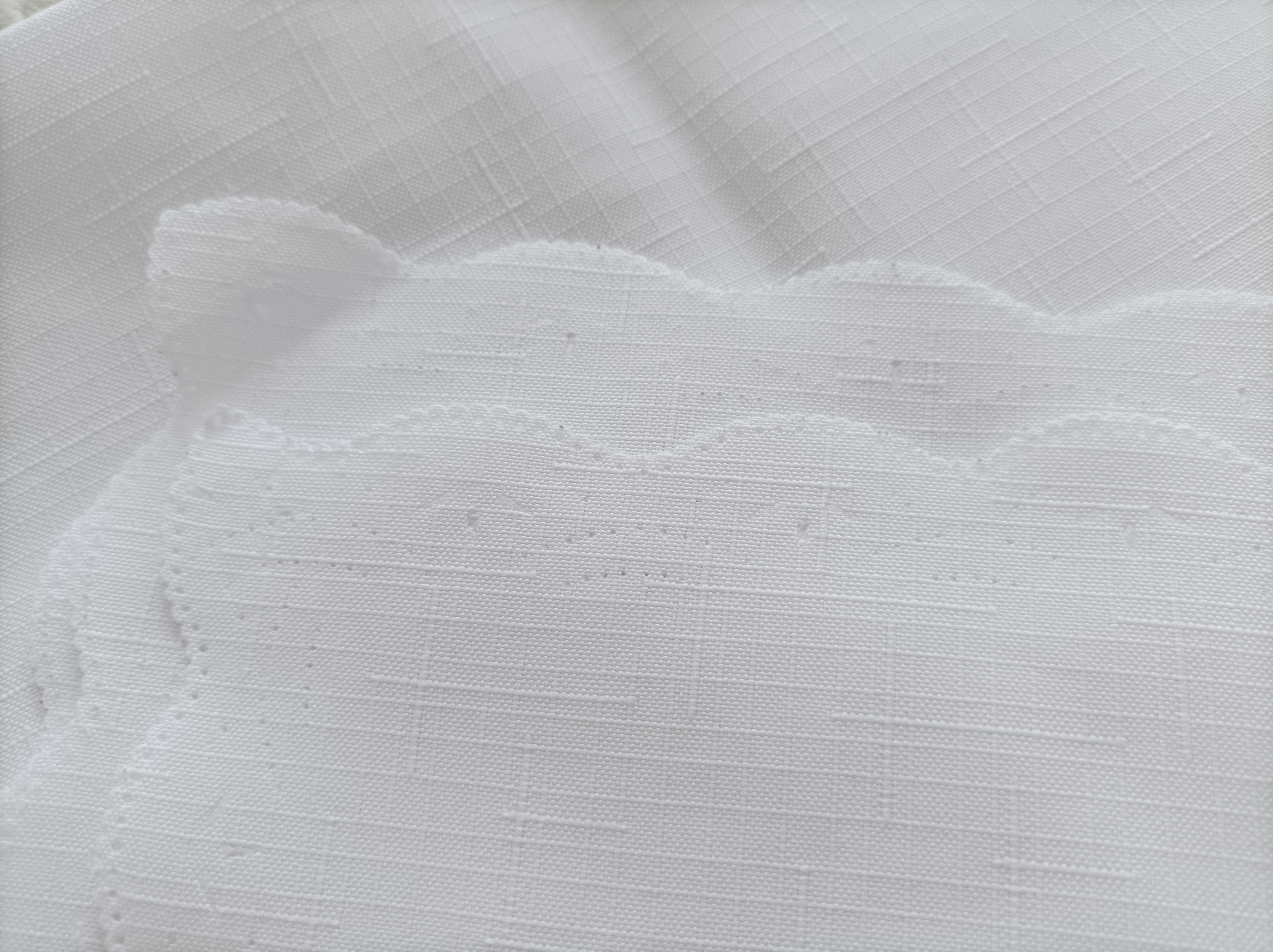 Biały obrus plamoodporny 180x140cm