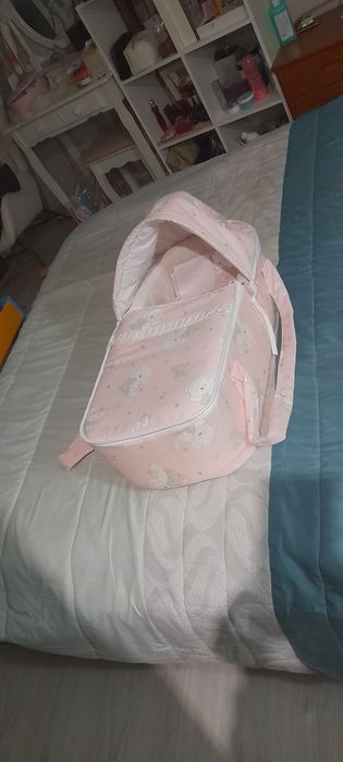 Alcofa/Ninho Bebé Menina