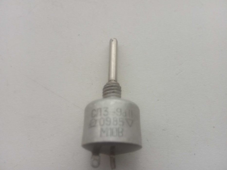 Резистор змінний СП3-9б