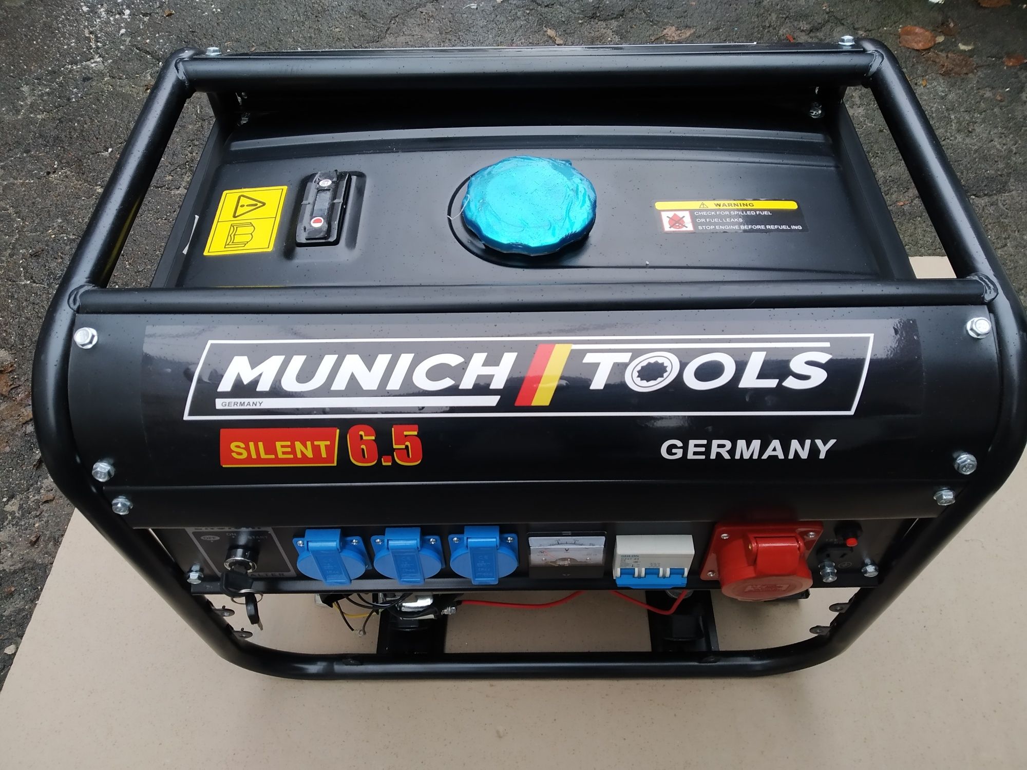 Бензиновий гениратор Munich Tools  3,0 kw трифазний ,електростартер