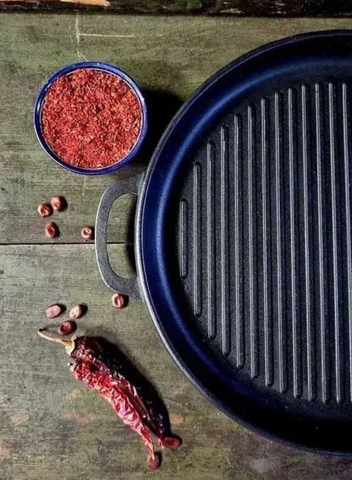 Казан чавунний узбецький об`ємом 12 л WOK із кришкою-сковородою гриль