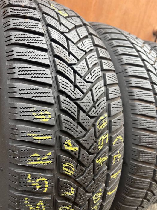 Шини 215/65 r16 Dunlop